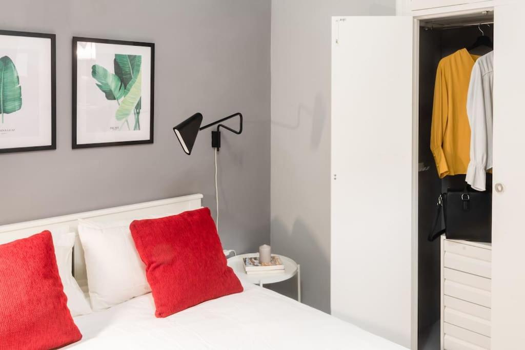 Mia Suite. Center Of Sevilla Bagian luar foto