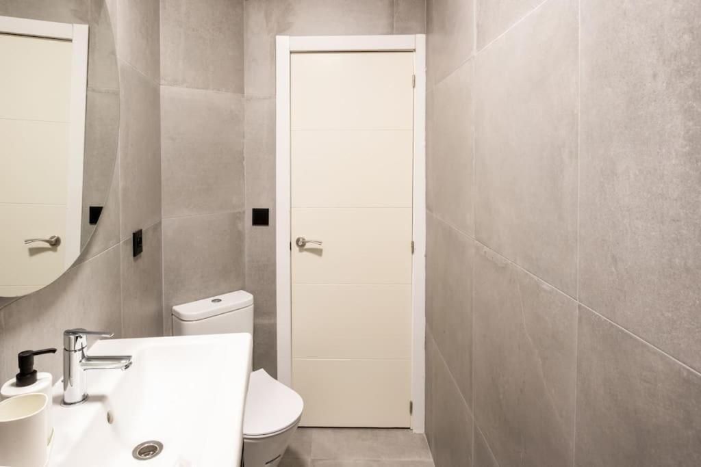 Mia Suite. Center Of Sevilla Bagian luar foto