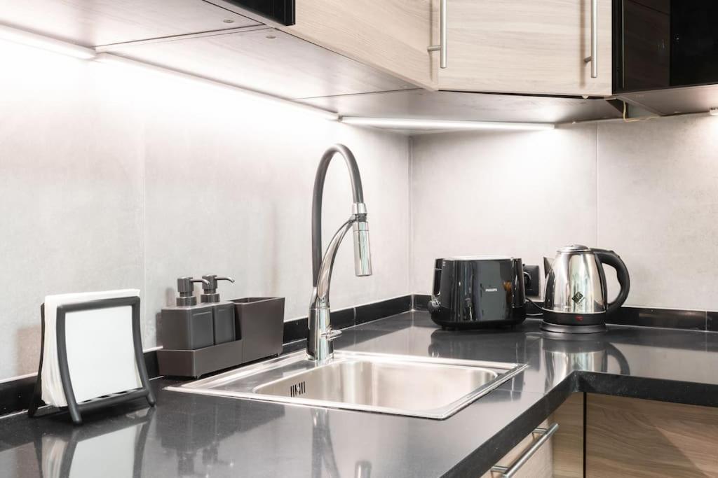 Mia Suite. Center Of Sevilla Bagian luar foto
