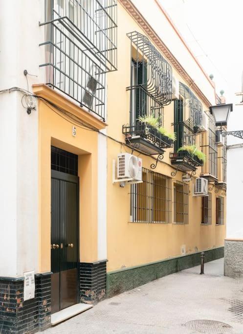 Mia Suite. Center Of Sevilla Bagian luar foto